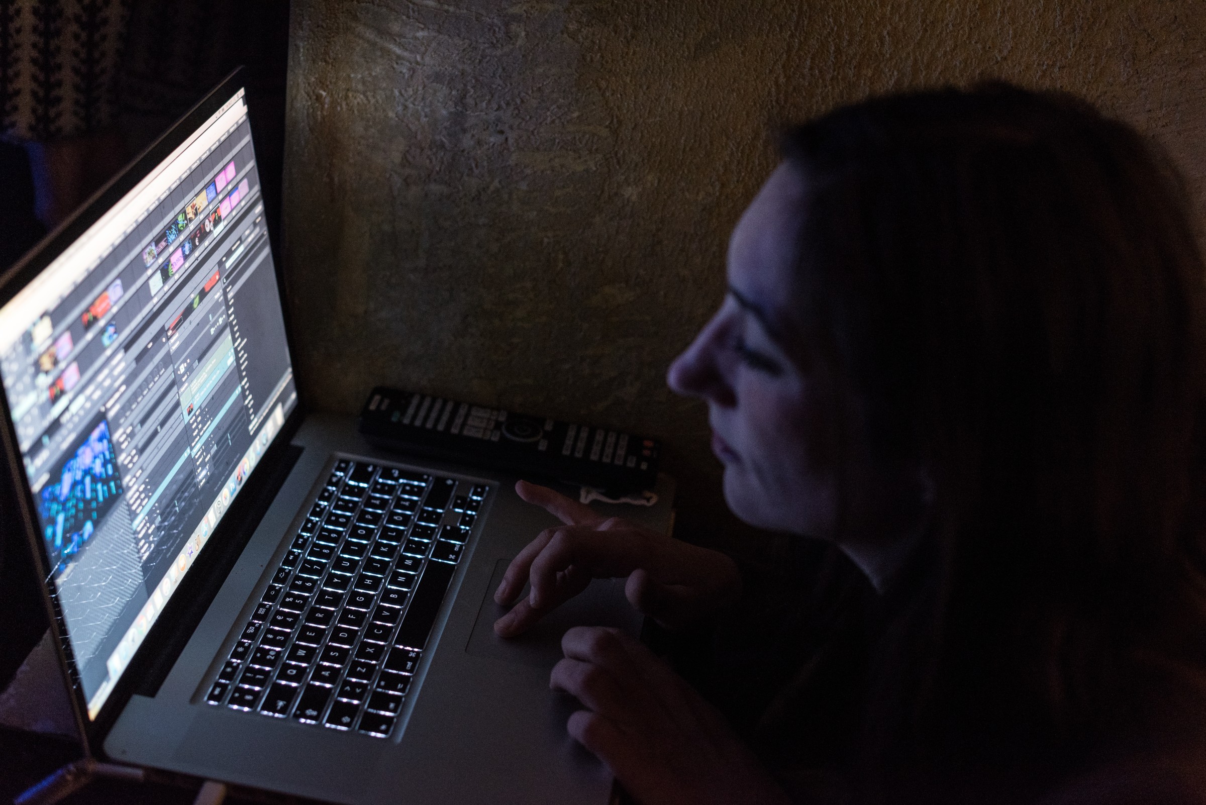 Taru N Hohtonen at vj set